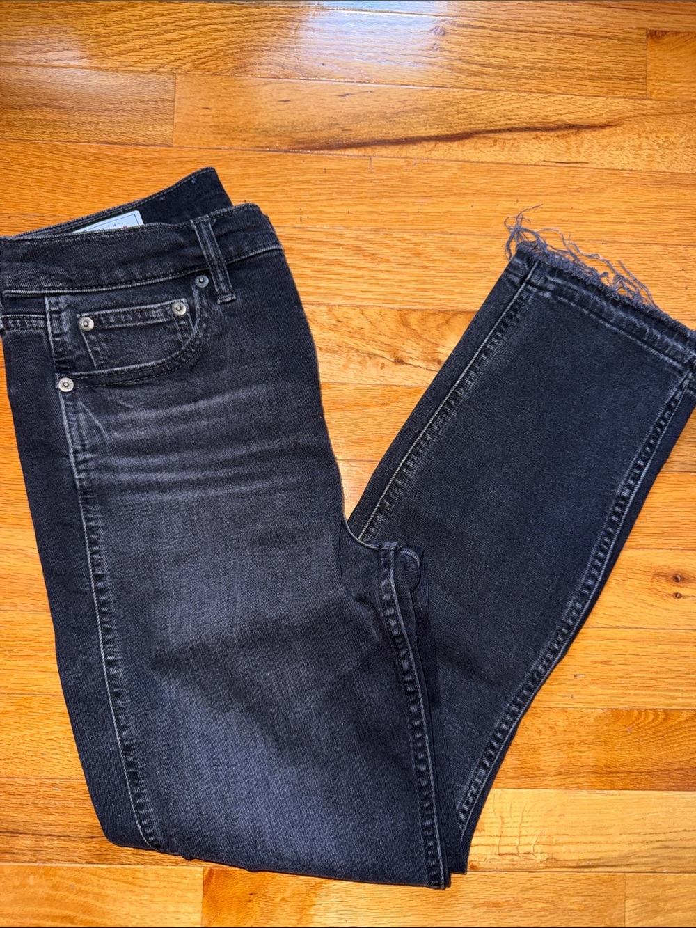 GAP Black High Rise Vintage Slim Cropped Frayed-Hem Jeans